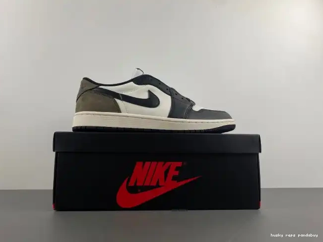 Cheap Husky Jordan Low OG 1 CZ0790-102 Air Mocha 0604